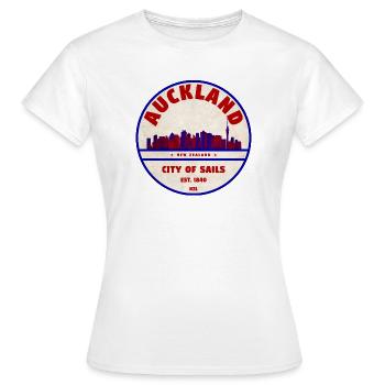 Auckland Skyline : City of Sails NZ - T-shirt Femme - blanc - Devant - AI Model Female 172 dark (172cm)