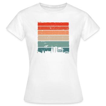 Sonnenuntergang Skyline Silhouette - Frauen T-Shirt - Weiß - Vorne - AI Model Female 172 dark (172cm)