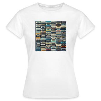 Kassette - Frauen T-Shirt - Weiß - Vorne - AI Model Female 172 dark (172cm)