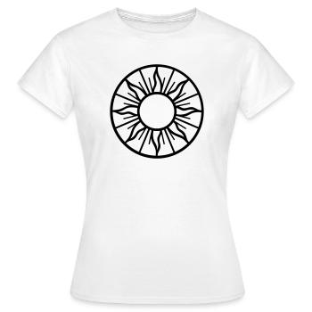 Mittsommer Sonne - Symbol der Sommersonne - Frauen T-Shirt - Weiß - Vorne - AI Model Female 172 dark (172cm)