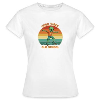 Skateur extraterrestre rétro - T-shirt Femme - blanc - Devant - AI Model Female 172 dark (172cm)