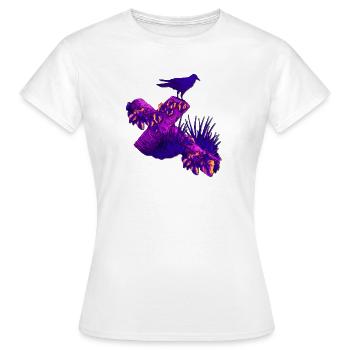 Violettes Holzkreuz Krähen Silhouette Efeu - Frauen T-Shirt - Weiß - Vorne - AI Model Female 172 dark (172cm)