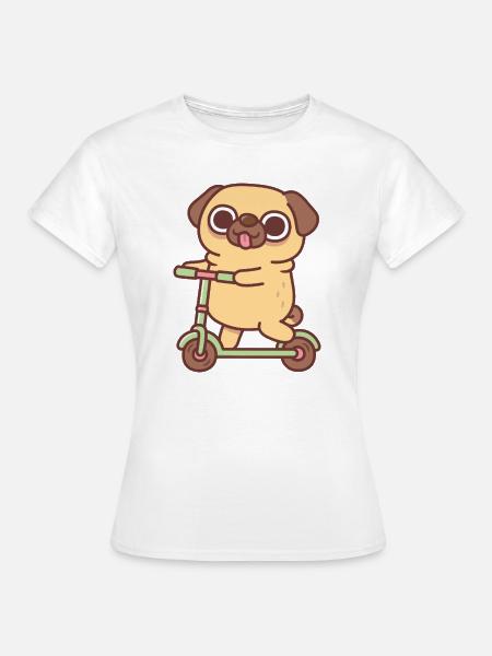 Süßer Mops spielt auf Tretroller - Frauen T-Shirt - Weiß
