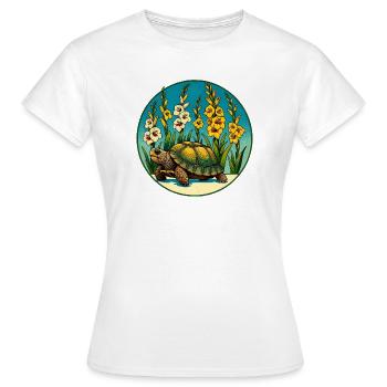 Sonnenbeschienene Schildkröte im Blumenbeet - Frauen T-Shirt - Weiß - Vorne - AI Model Female 172 dark (172cm)