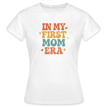 First Mother's Day Mom Gift Idea Family Groovy - Women's T-Shirt - white - Front - AI Model Female 172 dark (172cm)