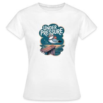 Unter Druck Seevogel Taucher - Frauen T-Shirt - Weiß - Vorne - AI Model Female 172 dark (172cm)