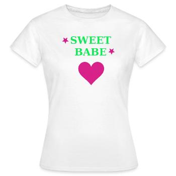 Sweet Babe Neon Herz Typo - Frauen T-Shirt - Weiß - Vorne - AI Model Female 172 dark (172cm)