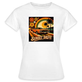 Muscle car classique rétro Sunset Drive | Vintage 70 - T-shirt Femme - blanc - Devant - AI Model Female 172 dark (172cm)