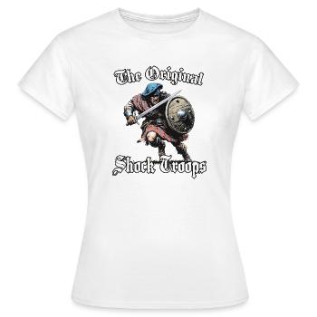 Schottische Clan Krieger Motiv | Highland Charge  - Frauen T-Shirt - Weiß - Vorne - AI Model Female 172 dark (172cm)