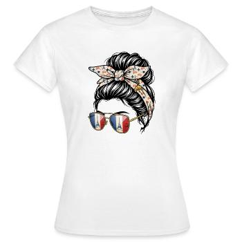 Girl Bun zerzaust den Eiffelturm in Frankreich - Frauen T-Shirt - Weiß - Vorne - AI Model Female 172 dark (172cm)