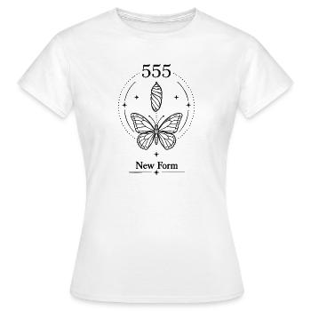 Transformation du papillon 555 - T-shirt Femme - blanc - Devant - AI Model Female 172 dark (172cm)