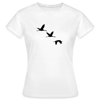 Kraniche im Flug - Frauen T-Shirt - Weiß - Vorne - AI Model Female 172 dark (172cm)