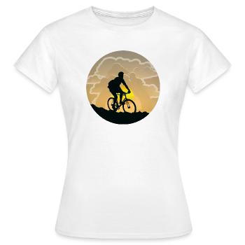 Bicyclette, cycliste au coucher du soleil, cyclisme - T-shirt Femme - blanc - Devant - AI Model Female 172 dark (172cm)