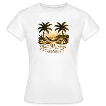 Les matins de Bali commencent lentement | Tropical - T-shirt Femme - blanc - Devant - AI Model Female 172 dark (172cm)