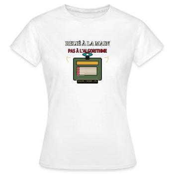 Relié à la main, pas à l'algorithme - T-shirt Femme - blanc - Devant - AI Model Female 172 dark (172cm)