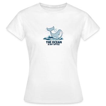 Un cadeau de biologiste marin pour l’amoureux des océans - T-shirt Femme - blanc - Devant - AI Model Female 172 dark (172cm)