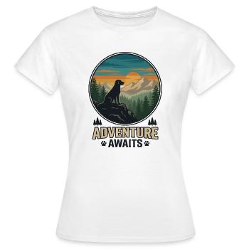 Wandern – Outdoor-Abenteuer – Abenteuer erwartet dich - Frauen T-Shirt - Weiß - Vorne - AI Model Female 172 dark (172cm)