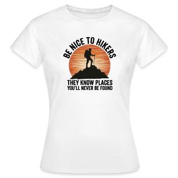 Wandern – Outdoor-Abenteuer – Sei nett zu Wanderern - Frauen T-Shirt - Weiß - Vorne - AI Model Female 172 dark (172cm)