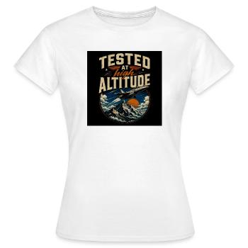 Testé en haute altitude - T-shirt Femme - blanc - Devant - AI Model Female 172 dark (172cm)