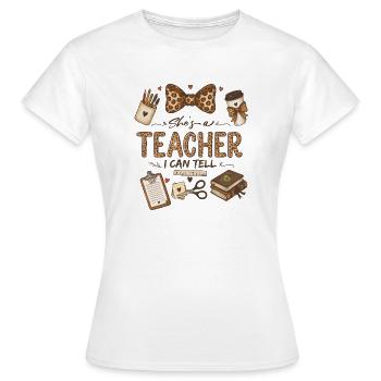C’est une prof, je peux le dire | Professeur léopard mignon - T-shirt Femme - blanc - Devant - AI Model Female 172 dark (172cm)