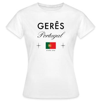 Geres Portugal Koordinaten Reise Souvenir - Frauen T-Shirt - Weiß - Vorne - AI Model Female 172 dark (172cm)