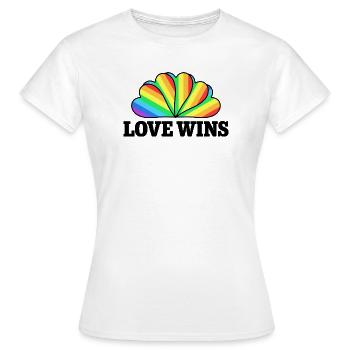 Love Wins - Rainbow Statement Design - T-shirt Femme - blanc - Devant - AI Model Female 172 dark (172cm)
