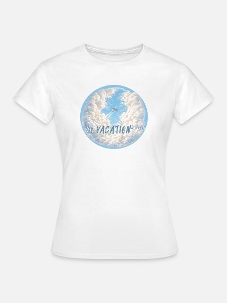 endlich Urlaub Flugzeug endlich frei Wolken - Frauen T-Shirt - Weiß