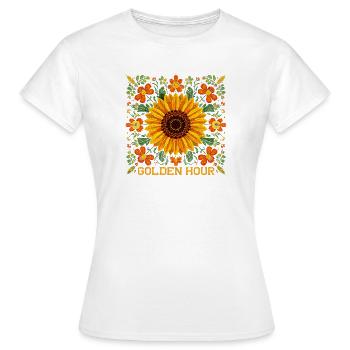 Motif de tournesol – Motif floral « Golden Hour » - T-shirt Femme - blanc - Devant - AI Model Female 172 dark (172cm)
