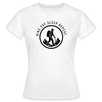 Randonnée.Mange.Dors.Répète. Logo du randonneur de montagne - T-shirt Femme - blanc - Devant - AI Model Female 172 dark (172cm)