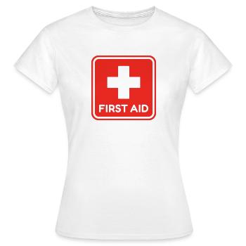 First Aid Red Medical Cross Healthcare Safety  - T-shirt Femme - blanc - Devant - AI Model Female 172 dark (172cm)