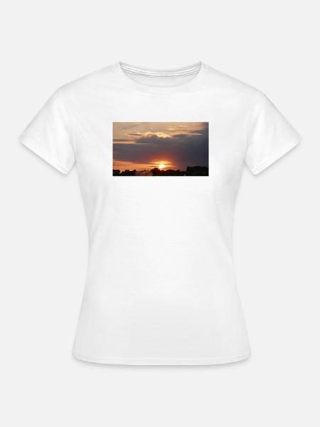 Ein schöner Sonnenuntergang - Frauen T-Shirt - Weiß