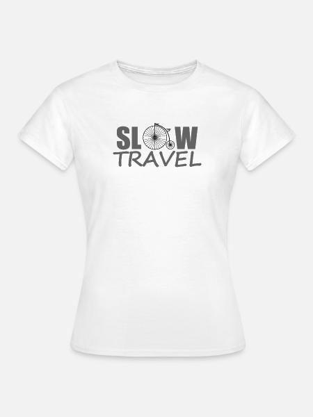 SLOW TRAVEL - Frauen T-Shirt - Weiß
