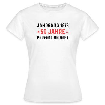 Millésime 1976 – 50 ans parfaitement maturé - T-shirt Femme - blanc - Devant - AI Model Female 172 dark (172cm)