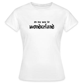 En route vers le pays des merveilles - T-shirt Femme - blanc - Devant - AI Model Female 172 dark (172cm)