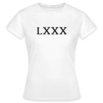 80 Jahre - römische Ziffern - Frauen T-Shirt - Weiß - Vorne - AI Model Female 172 dark (172cm)