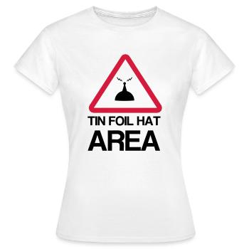 Tin Foil Hat Area - T-shirt Femme - blanc - Devant - AI Model Female 172 dark (172cm)