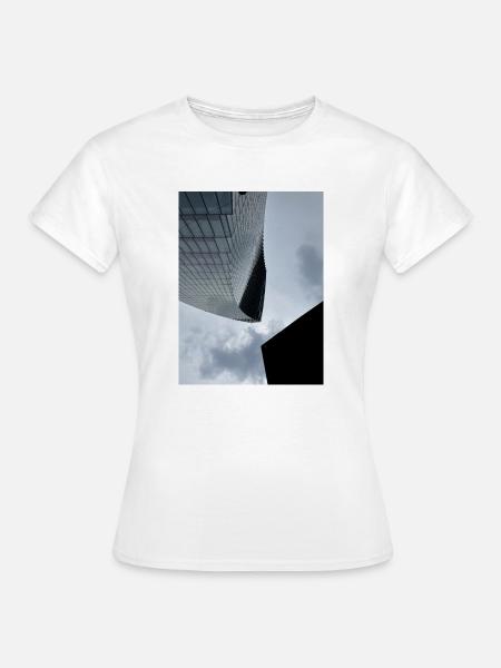 Skyscraper - Frauen T-Shirt - Weiß