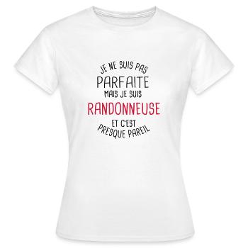 Pas parfaite mais randonneuse - T-shirt Femme - blanc - Devant - AI Model Female 172 dark (172cm)