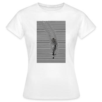 Illusion d’optique zébrée - T-shirt Femme - blanc - Devant - AI Model Female 172 dark (172cm)