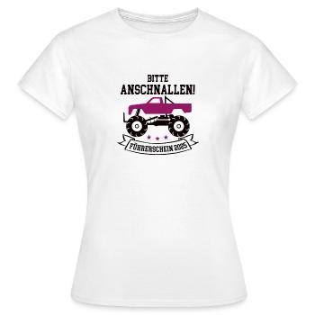 Bitte Anschnallen Auto Führerschein 2025 Bestanden - Frauen T-Shirt - Weiß - Vorne - AI Model Female 172 dark (172cm)