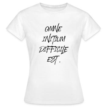 all beginning is difficult Latin quotation scripture - Women's T-Shirt - white - Front - AI Model Female 172 dark (172cm)