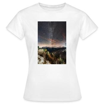 La Voie lactée au-dessus des montagnes Agrafa - T-shirt Femme - blanc - Devant - AI Model Female 172 dark (172cm)