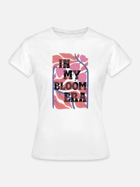 Bloom Nebula Florale Textkunst - Frauen T-Shirt - Weiß