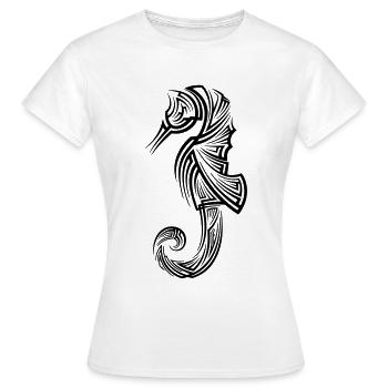 Tatouage tribal d’hippocampe - T-shirt Femme - blanc - Devant - AI Model Female 172 dark (172cm)