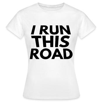 je cours cette route - T-shirt Femme - blanc - Devant - AI Model Female 172 dark (172cm)