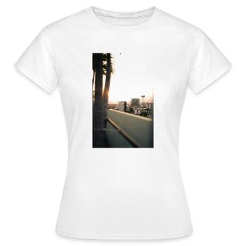 Bangkok - T-shirt Femme - blanc - Devant - AI Model Female 172 dark (172cm)
