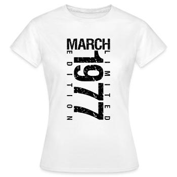 Anniversaire Mars 1977 Mars né en Mars - T-shirt Femme - blanc - Devant - AI Model Female 172 dark (172cm)