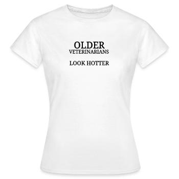 old veterinarian gift animal pet doctor - Women's T-Shirt - white - Front - AI Model Female 172 dark (172cm)