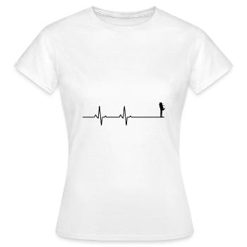 Liebespaar Herzschlag - Frauen T-Shirt - Weiß - Vorne - AI Model Female 172 dark (172cm)