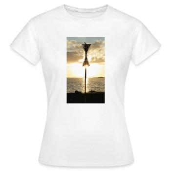 océan - T-shirt Femme - blanc - Devant - AI Model Female 172 dark (172cm)